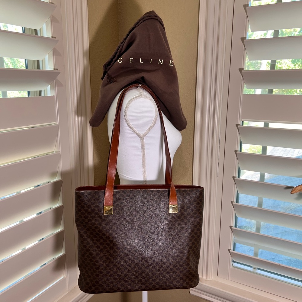 👜AUTHENTIC👜 Celine Macadam Vintage Monogram Tote with Gold Detail - Picture 3 of 16